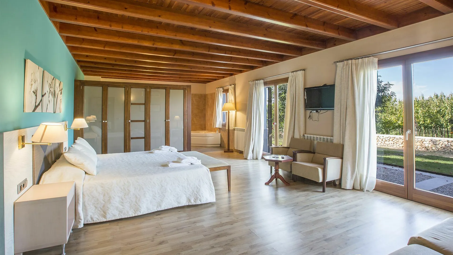Baix-Paulonia Hotel Manacor  Spain